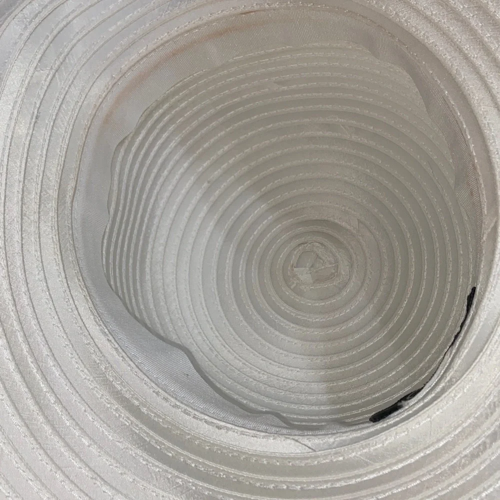 Beautiful Church Hat / Dress Hat by Sierra - Picture 8 of 8